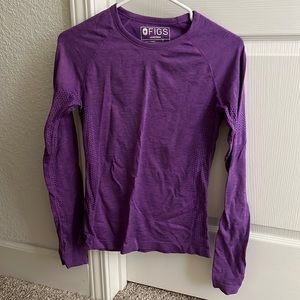 Purple figs seamless under scrub